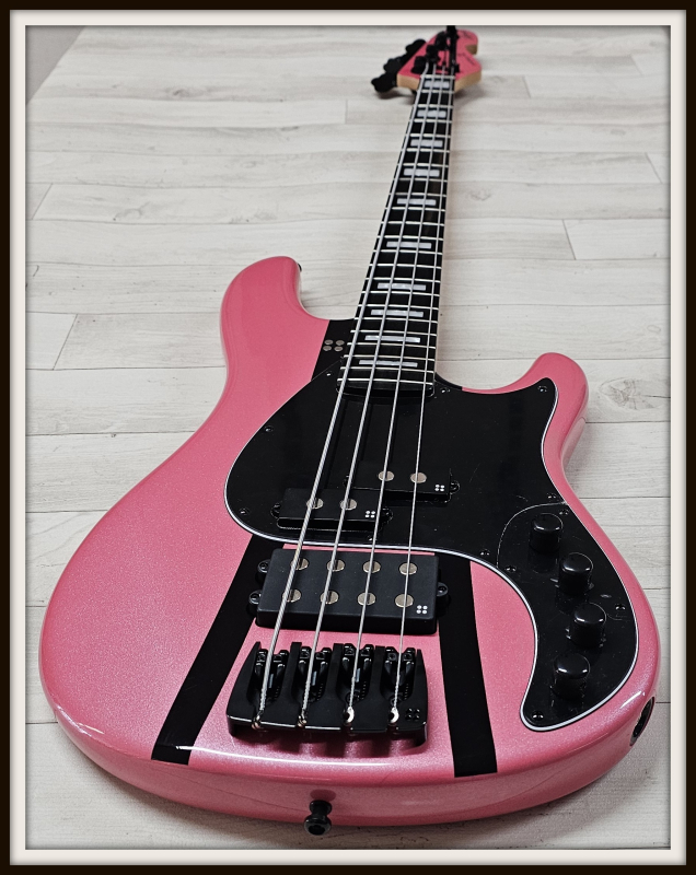 Sandberg California II VM4, Custom Color Pink Metallic Highgloss+Black Stripes